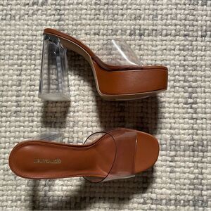 NEW Larroude Carmel Dolly Lucite Platform Mules 6.5